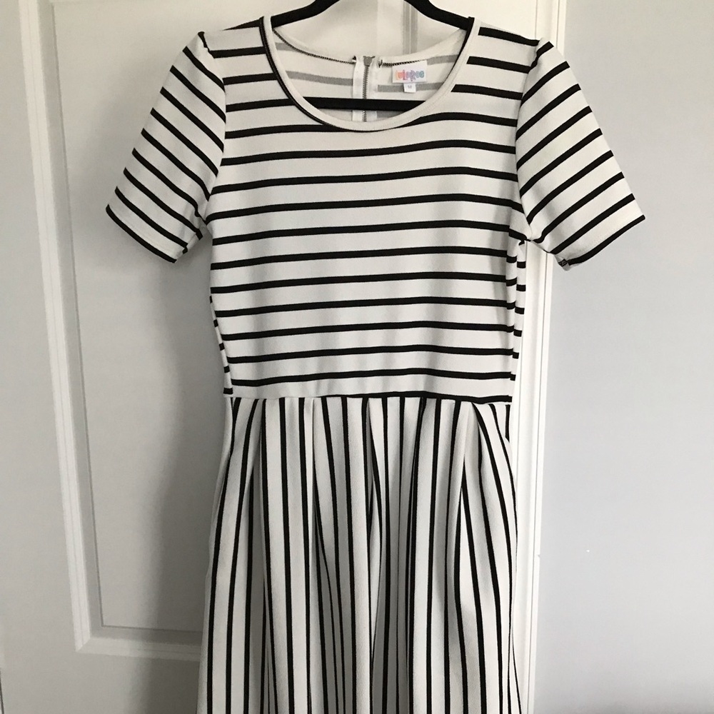 Medium striped Lularoe Amelia